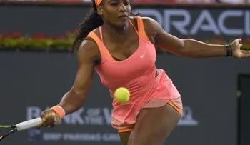 Serena Williams supera su primera valla en Wimbledon 
