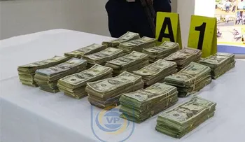Incautan casi medio millón de dólares ocultos en silla en aeropuerto de EEUU