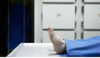 Una anciana dada por muerta resucita en la funeraria