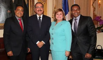 Danilo Medina recibe visita de Raymond y Miguel 