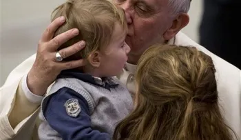 Alemania contradice al papa en el castigo a los niños 