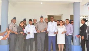 Gobierno entrega moderno destacamento policial en Tenares