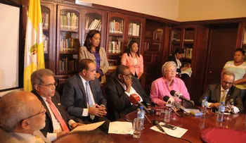 Gobierno: Propuesta hecha al CMD persiguen transformar el Sistema Público de Salud