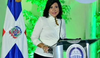 Vicepresidenta llama a funcionarios cumplir ley declaración de bienes