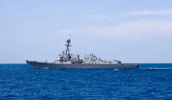 EE.UU. desafía a China: buque de guerra navega por aguas disputadas