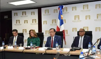 Valdez Albizu: economía creció 4.6%; en diciembre 7.4%, con excelentes perspectivas para 2018