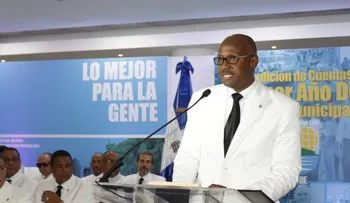  Alcalde de Santo Domingo Este presenta logros primer año de gestión 