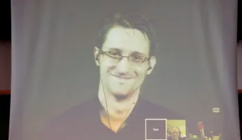 Edward Snowden revela por qué todavía no hemos conectado con alienígenas