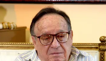 Dicen que casa de Chespirito está embrujada