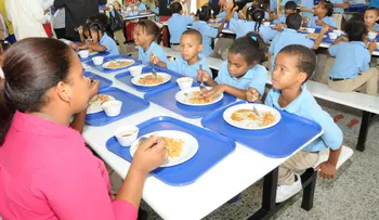 Estudiantes recibirán almuerzo desde el primer día de clase