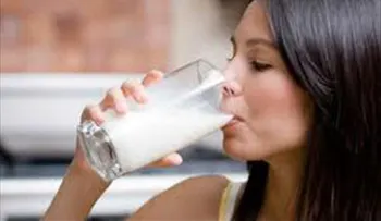 Advierten peligro de beberse tres vasos de leche al día