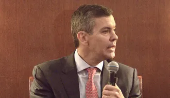 Santiago Peña elogia a Trump y Milei y confía en que Paraguay crezca pese a no tener reelección