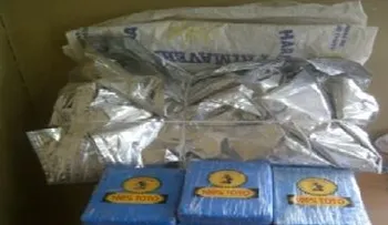 Policía ocupa 11 paquetes de un material desconocido presumiblemente cocaína en Azua