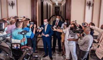 Gobierno acogerá decisión que tome la JCE respecto a los recursos para los partidos