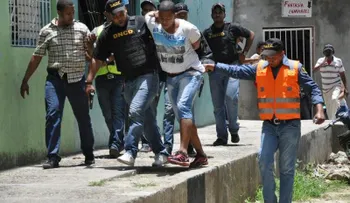DNCD apresa 5 hombres y 2 mujeres operaban puntos de drogas