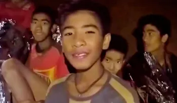 Las lluvias retrasarán rescate de niños atrapados en cueva de Tailandia