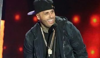 Romeo Santos gana como Artista del Año en los Premios Billboard