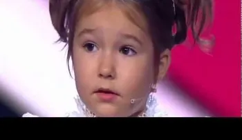 Super dotada niña de 4 añitos que habla en 7 IDIOMAS