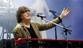 Hospitalizan a Charly García por fiebre alta
