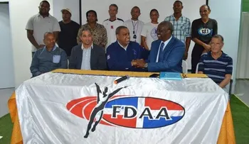 Inefi y FDAA firman acuerdo de atletismo escolar