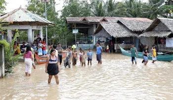 Al menos 240 muertos en Filipinas por terrible tormenta Tembin; evacúan 650.000 en Vietnam 
