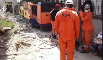 MOPC remueve escombros de vivienda colapsó en Los Mameyes; evalúa daños