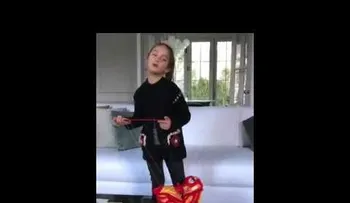 La nieta de Donald Trump y su video cantando en chino que se viralizó en Asia