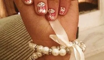 Manicures con inspiración navideña