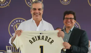 Entrenadores dominicanos reclaman facilidades del Gobierno para sus academias de béisbol