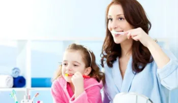 ¿Qué pasa si no te cepillas los dientes antes de dormir?