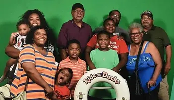 Por mujer que perdió a 9 familiares en accidente de bote, en Missouri, recaudan más de 600.000 dólares en dos días