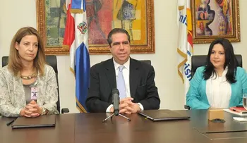 MITUR e Iberia firman acuerdo de cooperación