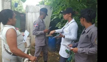 Más de 800 agentes policiales participan en jornada contra el zika