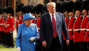 Isabel II recibe a Trump en el palacio de Buckingham