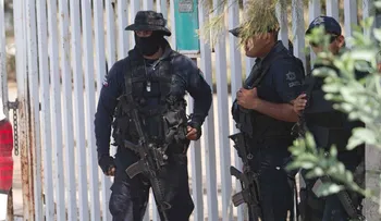 Lo decapitan y dejan su cabeza sobre un automóvil en Veracruz
