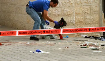 Dos palestinos tiroteados y un israelí apuñalado en un nuevo incidente violento