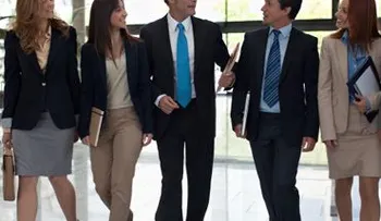 Las 10 frases que no puede decir en tu trabajo