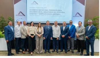 Mivhed avanza en modernización de permisos de construcción