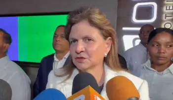Vicepresidenta asegura que se cumplen protocolos en Maternidad de La Altagracia ante muertes de neonatos