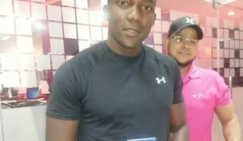 Pelotero cubano recupera pasaporte