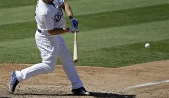Heisey conecta grand slam y Dodgers doblegan a Diamondbacks