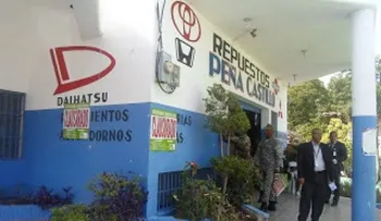 La DGII cierra varios negocios en Barahona