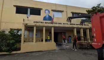 Demuelen dos escuelas en Puerto Plata por deterioro estructural y construyen nuevos planteles