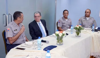 Ministro de Interior y Policía plantea modernizar y profesionalizar la institución