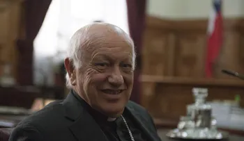 Cardenal chileno se disculpa por polémicas declaraciones sobre identidad de género