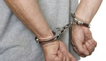 Apresan hombre acusado de violar a sus dos hijas