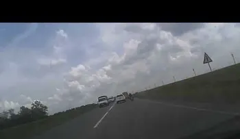Se salva de milagro en un aparatoso accidente
