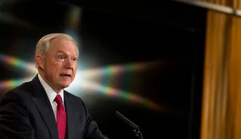 Los demócratas piden la renuncia de Sessions por reuniones con embajador ruso