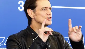 Jim Carrey anuncia venta de sus acciones de Facebook y pide a otros hacer lo mismo 