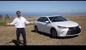 Toyota Camry 2015 prueba en Español (VIDEO)